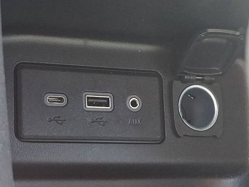 Used 2022 Chevrolet Equinox LS w/ LS Convenience Package image 24