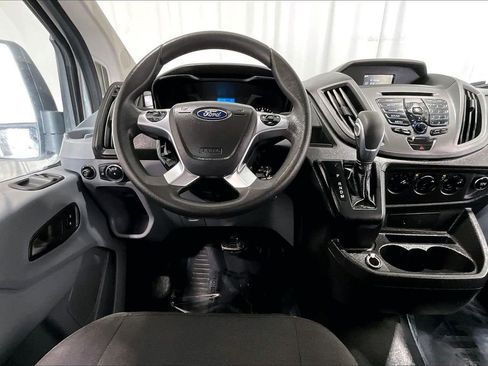 Used 2019 Ford Transit 150 XL RWD image 4