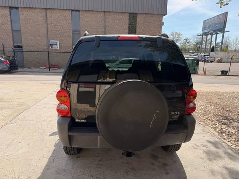 Used 2004 Jeep Liberty Sport w/ PWR Convenience Group image 4