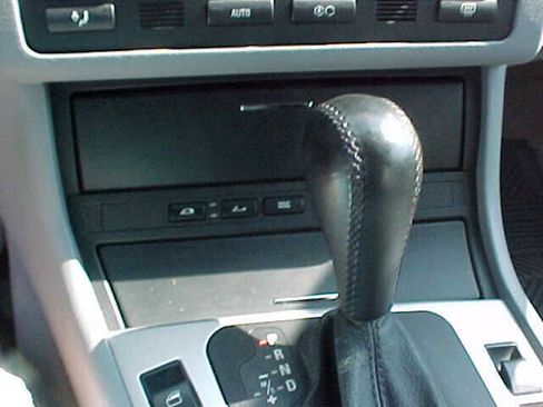 Used 2004 BMW 330Ci Convertible image 36