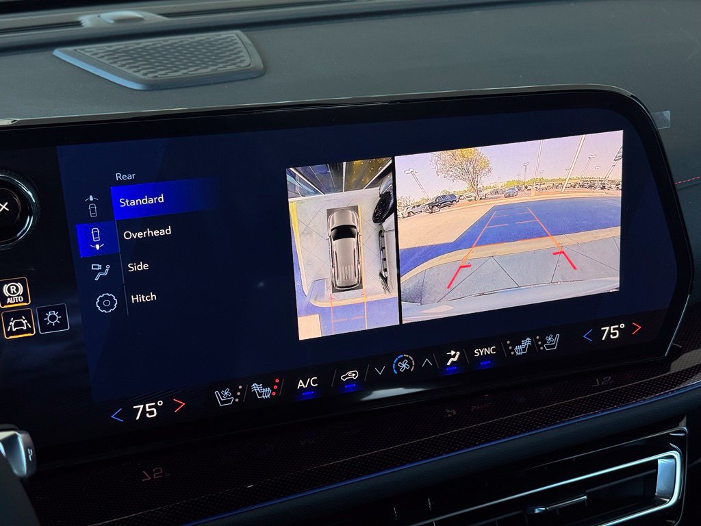 New 2027 Chevrolet Traverse RS w/ LPO, Floor Liner Package FWD image 5