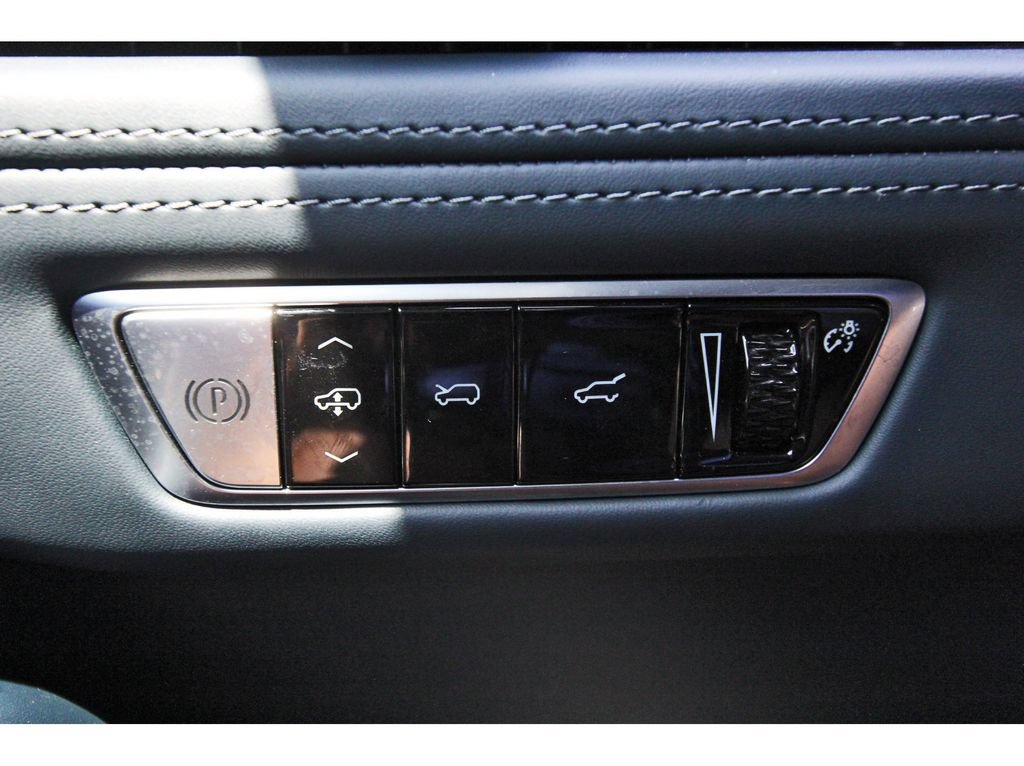 New 2026 Cadillac Escalade IQ Luxury 2 AWD/4WD image 15