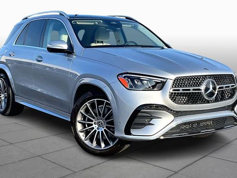 Used 2025 Mercedes-Benz GLE 350 4MATIC image 3