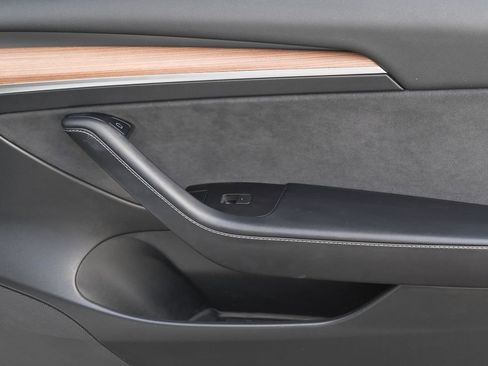 Used 2023 Tesla Model 3 Standard Range RWD image 18