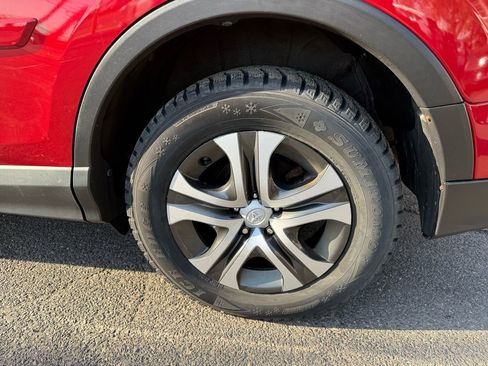 Used 2016 Toyota RAV4 LE AWD/4WD image 9