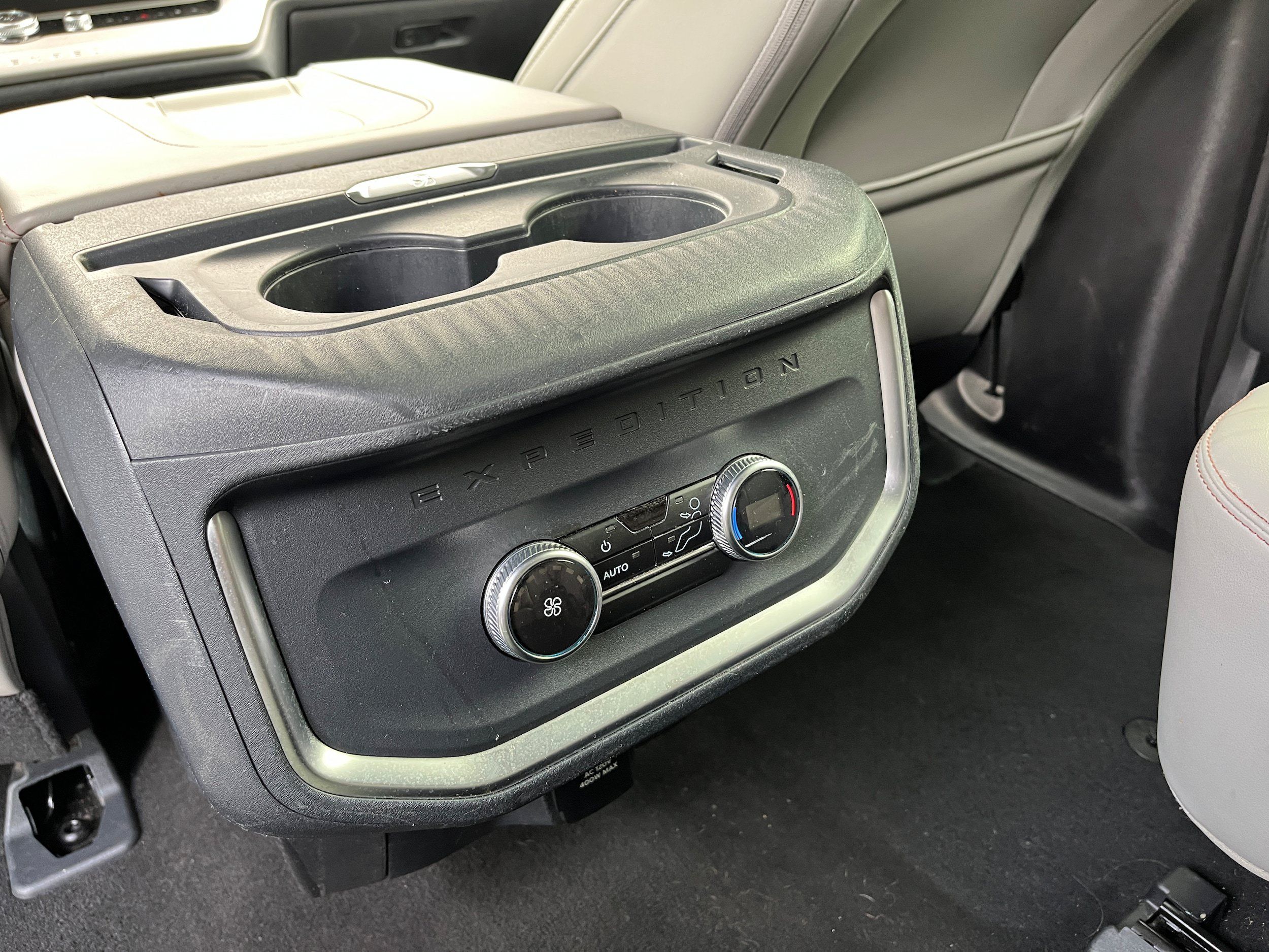 Used 2025 Ford Expedition Active AWD/4WD image 12