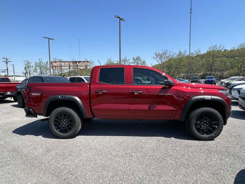 New 2026 Chevrolet Colorado Trail Boss AWD/4WD image 2