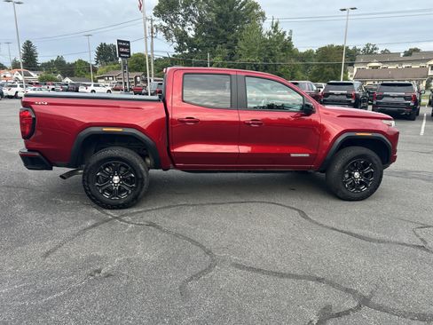 Used 2023 GMC Canyon Elevation w/ Convenience Package AWD/4WD image 14