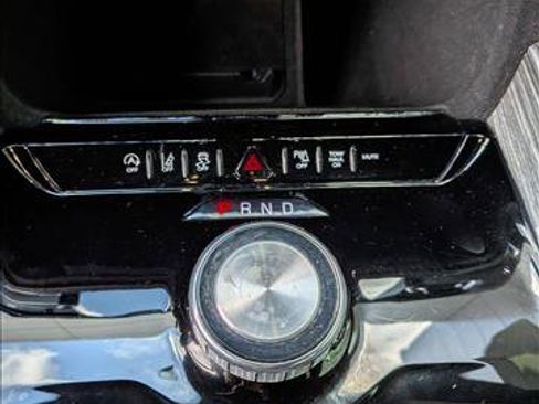 Used 2022 Jeep Wagoneer Series II w/ Premium Group I image 16