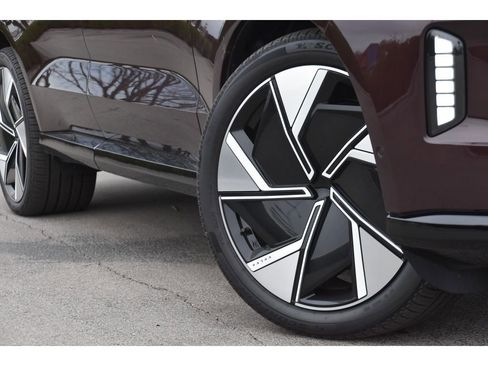 Used 2025 Volvo EX90 Ultra image 7