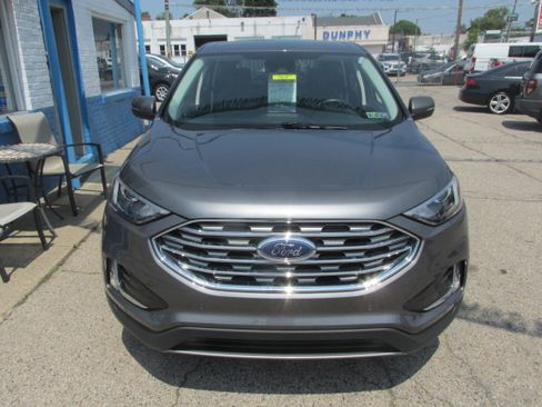 Certified 2024 Ford Edge Titanium image 2
