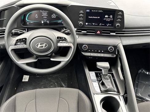 New 2026 Hyundai Elantra Blue image 22