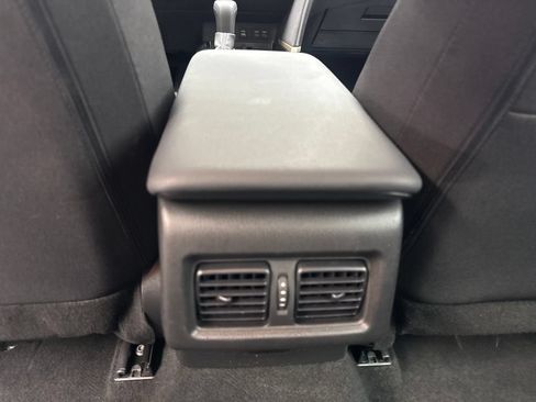 Used 2025 Toyota Camry LE FWD image 71