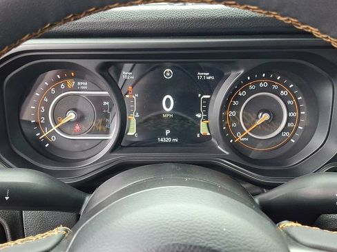 Used 2024 Jeep Gladiator Sport AWD/4WD image 16