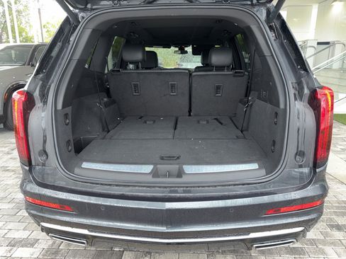 Certified 2023 Cadillac XT6 Luxury FWD image 6