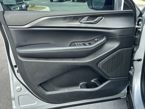 New 2026 Jeep Grand Cherokee Laredo X RWD image 10