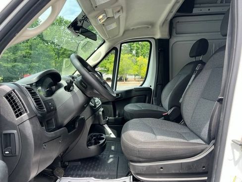 Used 2023 RAM ProMaster 2500 FWD image 12