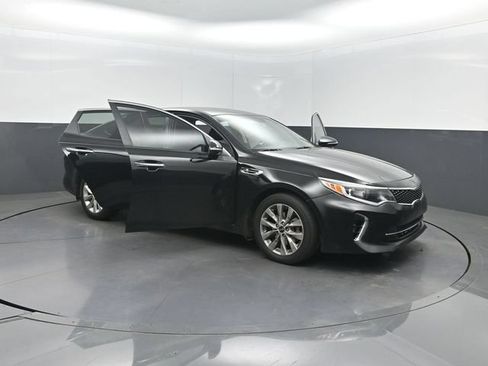Used 2018 Kia Optima S FWD image 36