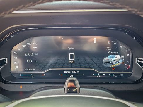 Certified 2023 GMC Yukon Denali Ultimate image 19