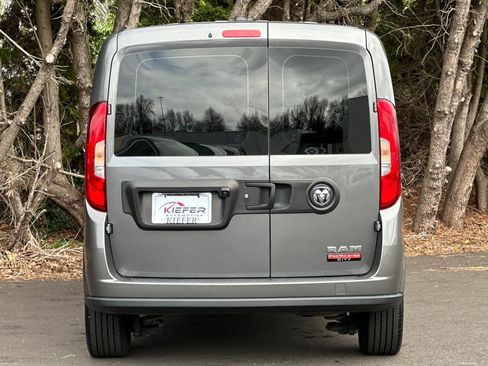 Used 2022 RAM ProMaster City Wagon image 5