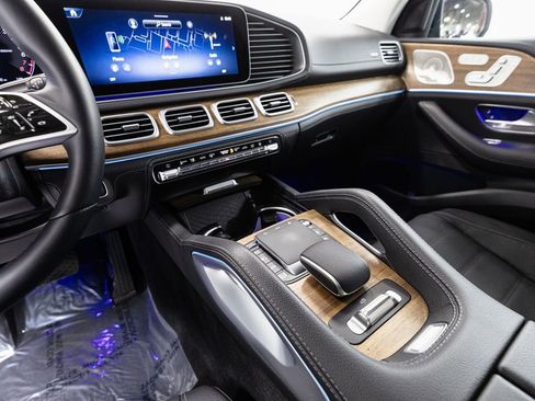 Used 2025 Mercedes-Benz GLE 450e 4MATIC image 15