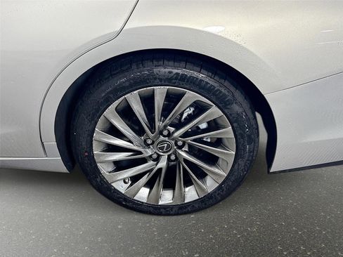 Used 2022 Lexus ES 350 Ultra Luxury w/ Accessory Package 2 FWD image 33