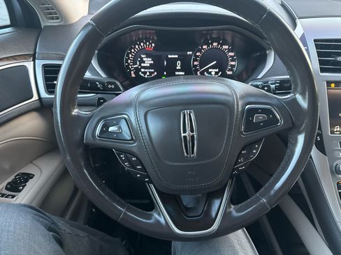 Used 2017 Lincoln MKZ Select AWD/4WD image 19