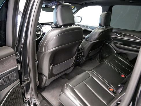 Used 2024 Jeep Grand Cherokee Limited 4xe image 4