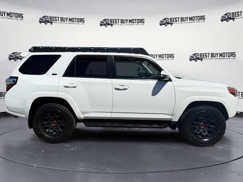 Used 2022 Toyota 4Runner SR5 Premium w/ TRD Black Wheel Package (TMS) AWD/4WD image 9