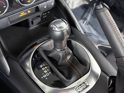 Used 2019 MAZDA MX-5 Miata 30th Anniversary RWD image 24