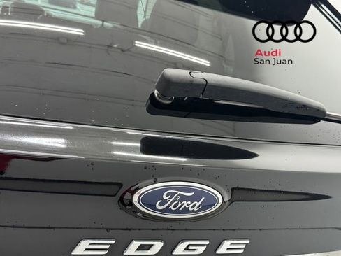 Used 2022 Ford Edge Titanium w/ Equipment Group 301A AWD/4WD image 11