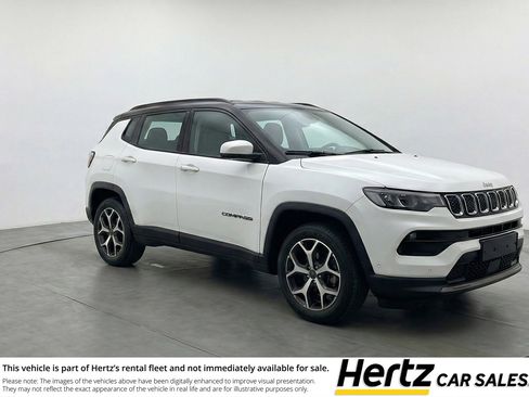 Used 2025 Jeep Compass Limited AWD/4WD image 1