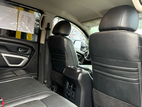 Used 2017 Nissan Titan PRO-4X w/ Pro-4x Convenience Package image 25