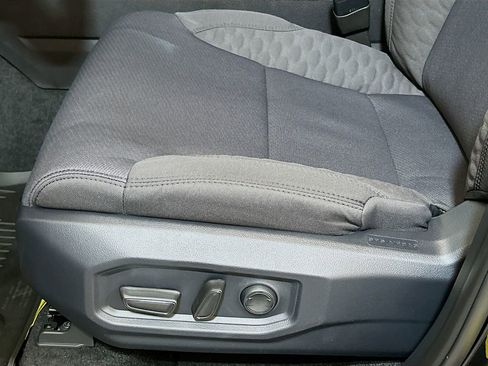 New 2026 Toyota Tundra SR5 AWD/4WD image 19