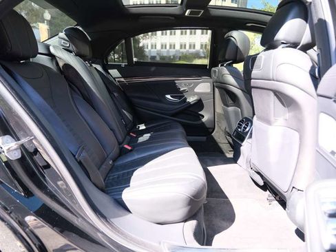 Used 2019 Mercedes-Benz S 560 4MATIC Sedan image 28