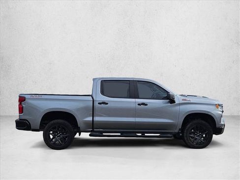 Used 2025 Chevrolet Silverado 1500 LT Trail Boss w/ Convenience Package II AWD/4WD image 4