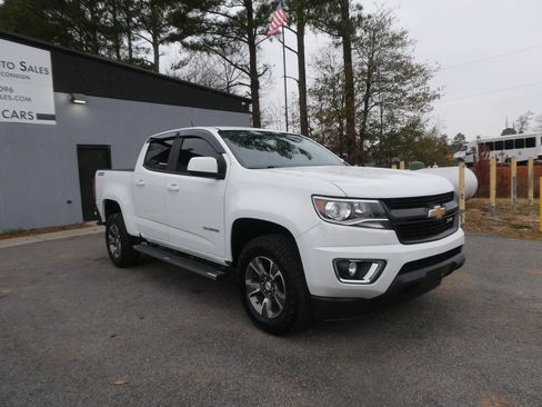 Used 2019 Chevrolet Colorado Z71 image 3