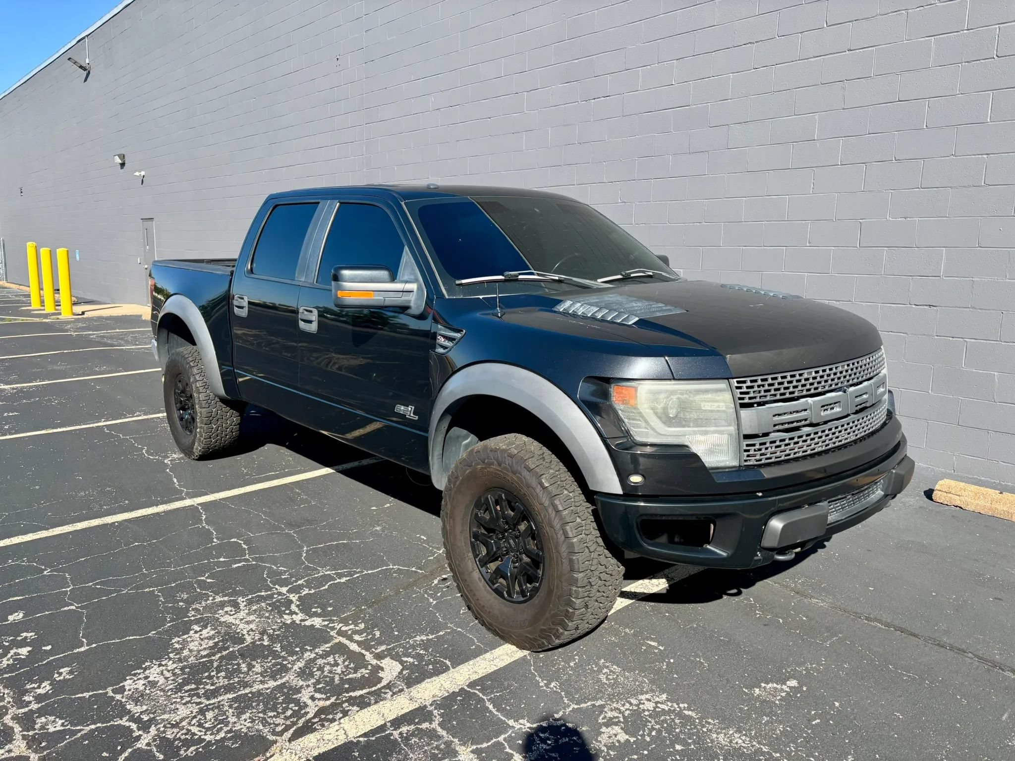Used 2014 Ford F150 Raptor w/ Equipment Group 801A Luxury AWD/4WD image 5