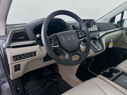 New 2026 Honda Odyssey EX-L image 9