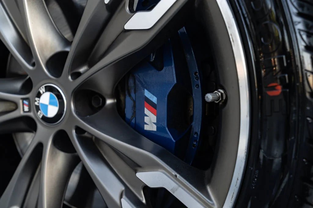 Used 2021 BMW M550i xDrive w/ Executive Package AWD/4WD image 16