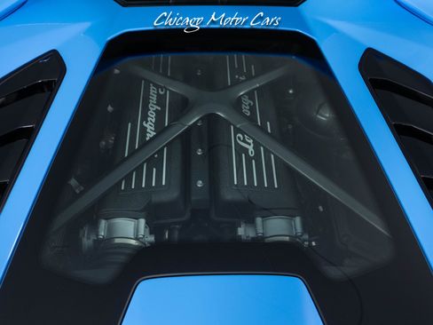 Used 2023 Lamborghini Huracan Tecnica image 16