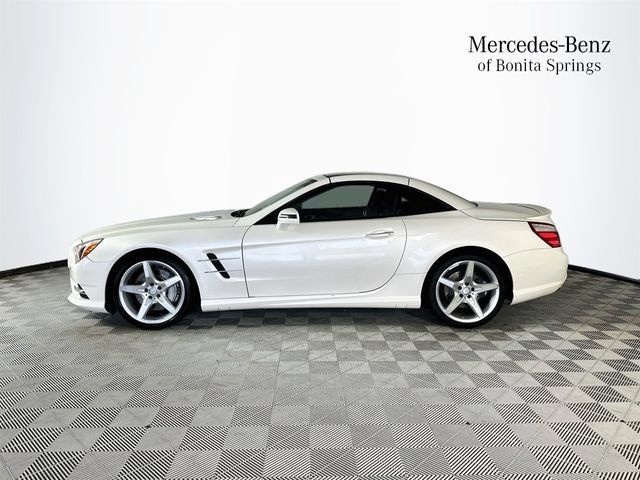 Used 2013 Mercedes-Benz SL 550 image 4