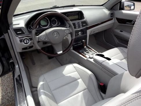 Used 2011 Mercedes-Benz E 350 Cabriolet image 14