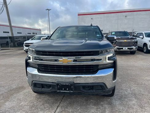 Used 2021 Chevrolet Silverado 1500 LT image 2