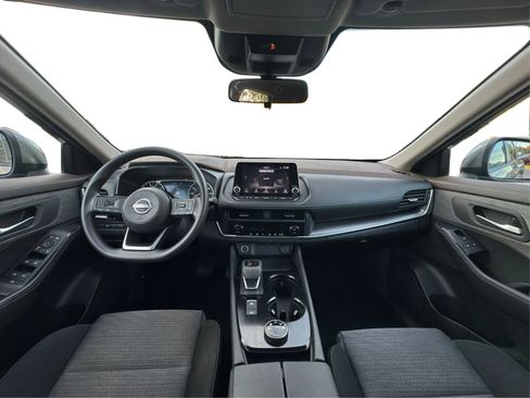 Used 2023 Nissan Rogue SV image 24