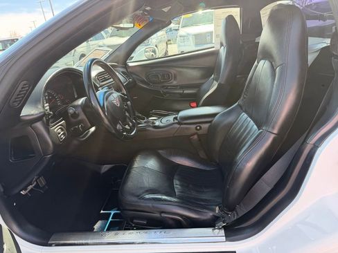 Used 2000 Chevrolet Corvette Convertible image 12