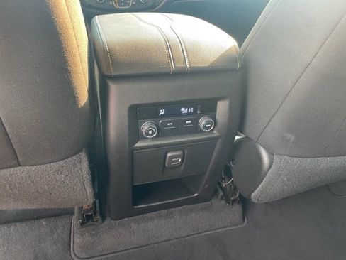 Used 2019 Chevrolet Traverse LS image 24