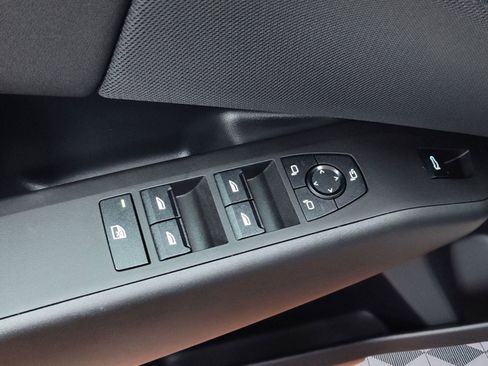 Used 2025 BMW X3 xDrive30i w/ Premium Package image 13