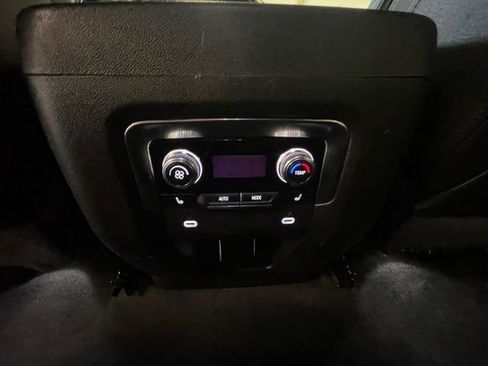 Used 2022 GMC Yukon Denali image 23