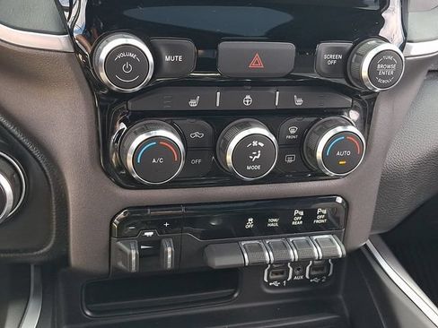 Used 2021 RAM 1500 Big Horn AWD/4WD image 17